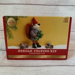 Christmas Fox Needle Felting Kit Craft Project with Needles and Wool Supplies